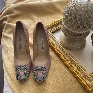 Manolo blahnik heels (hangisi )
